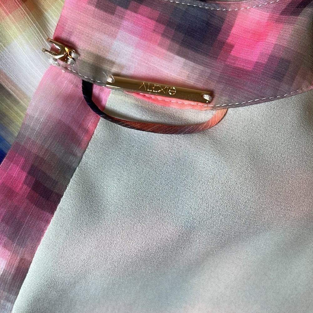 Alexis Becker Iridescent Long Sleeve Belted Plunging V Neckline Maxi Dress Sz S - Picture 10 of 11